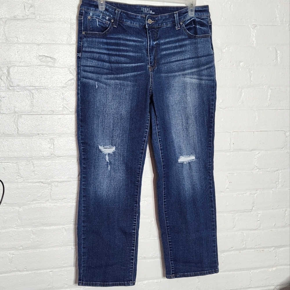 Distressed Straight Leg Jeans - Picture 2 of 6